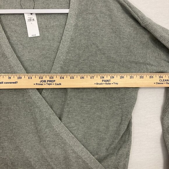 New Banana Republic Gray Rib Knit Wrap Pullover Sweater size Large - Picture 6 of 10